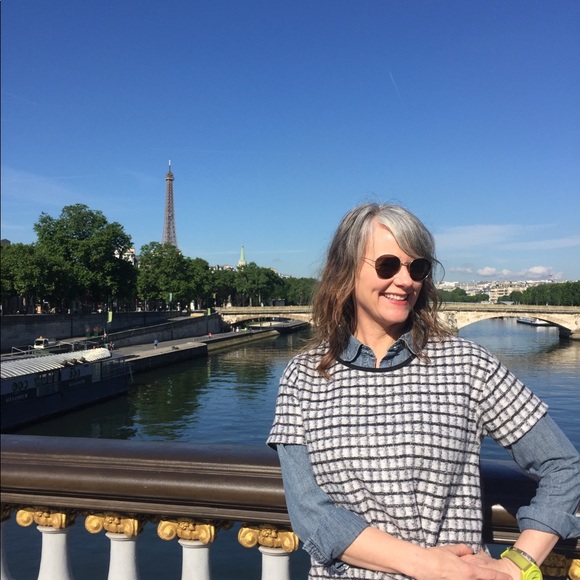 Meet your Posher, Tara - Picture 1 of 1